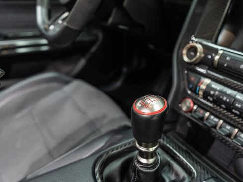 Used 2020 Ford Mustang Shelby GT350 w/ Technology Package image 62