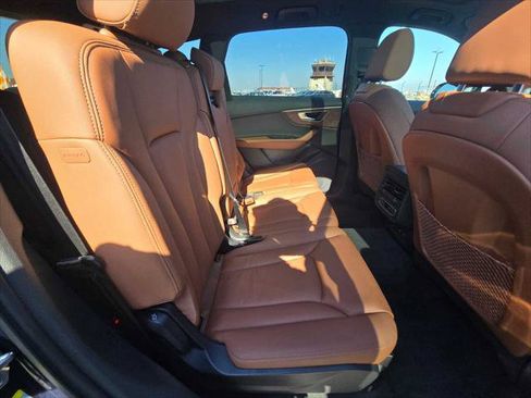 Used 2025 Audi Q7 2.0T Premium AWD/4WD image 14