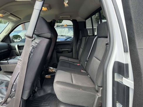Used 2013 Chevrolet Silverado 1500 LT w/ All-Star Edition AWD/4WD image 9