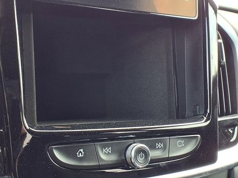 Certified 2023 Chevrolet Traverse LT FWD image 12