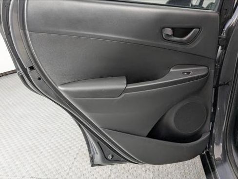 Used 2023 Hyundai Kona SEL image 12