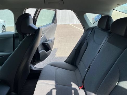 Used 2025 Kia K4 FWD image 39