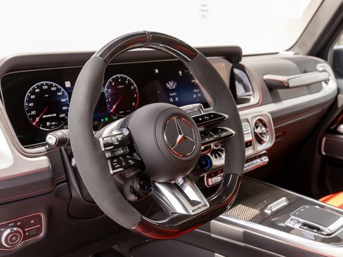 Used 2025 Mercedes-Benz G 63 AMG 4MATIC image 10