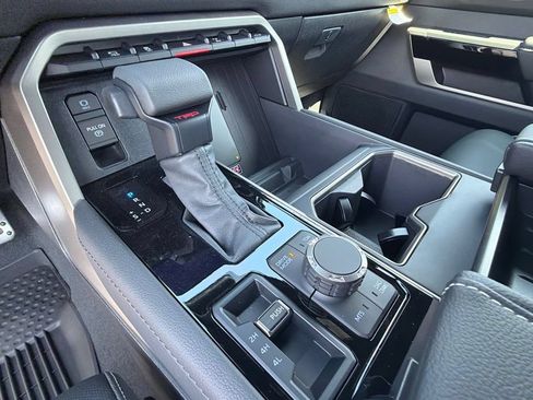 New 2026 Toyota Tundra Limited AWD/4WD image 26