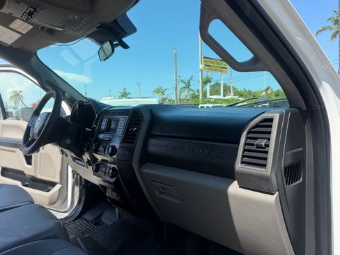 Used 2021 Ford F250 XL w/ Power Equipment Group AWD/4WD image 21