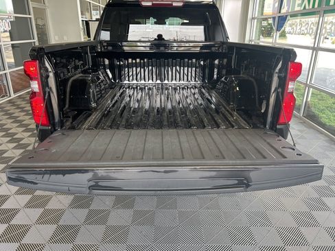 Used 2022 Chevrolet Silverado 1500 LT image 9