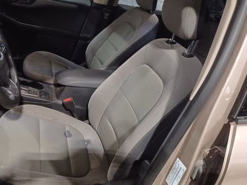 Used 2020 Ford Escape S image 6