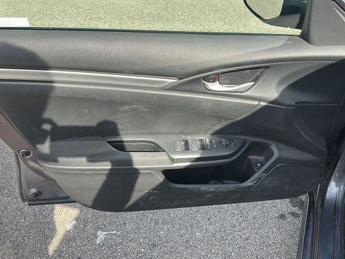 Used 2020 Honda Civic LX image 9