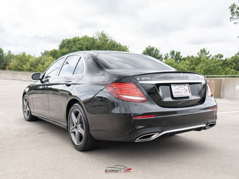 Used 2019 Mercedes-Benz E 300 4MATIC w/ Premium 1 Package image 5