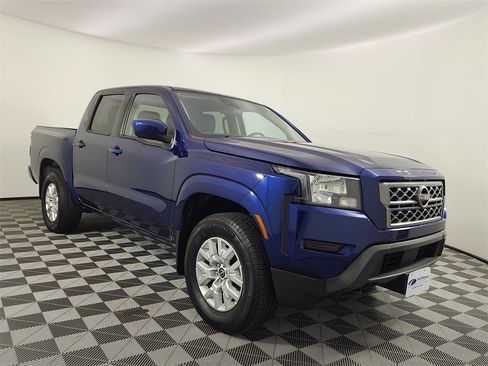 Used 2022 Nissan Frontier SV image 6