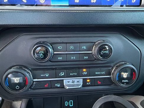 Used 2023 Ford Bronco Outer Banks AWD/4WD image 36