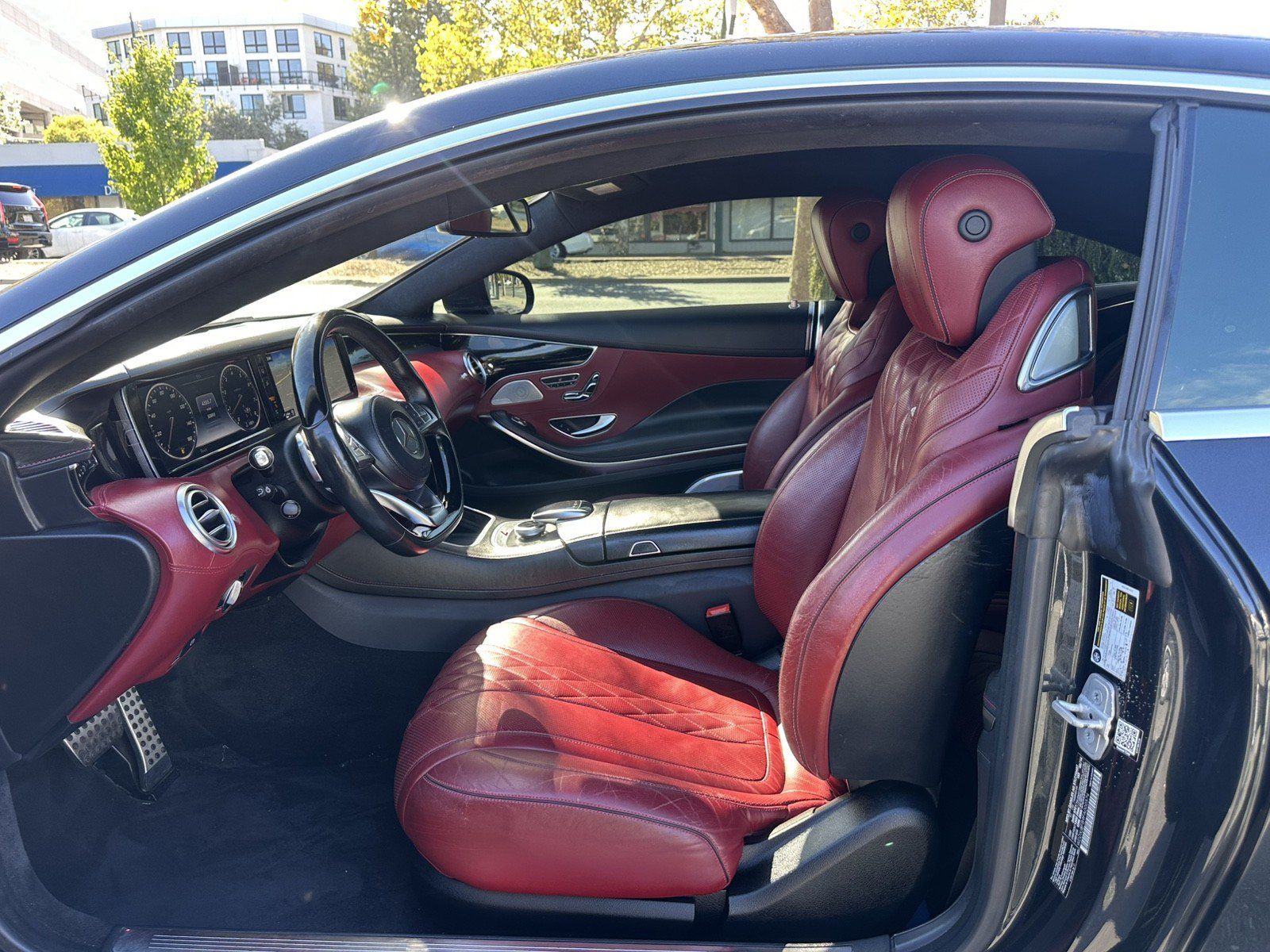 Used 2015 Mercedes-Benz S 550 4MATIC Coupe image 16