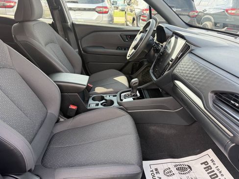 Used 2025 Subaru Forester Premium AWD/4WD image 29