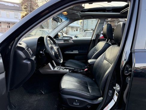 Used 2011 Subaru Forester 2.5X Limited image 9