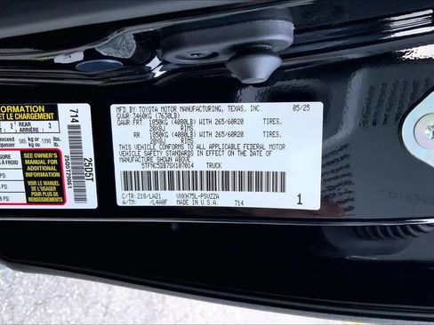Used 2025 Toyota Tundra Platinum AWD/4WD image 31