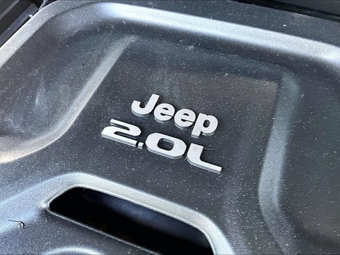 Used 2020 Jeep Wrangler Unlimited Sahara AWD/4WD image 34