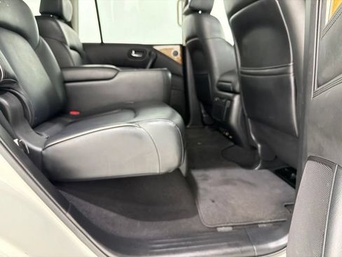 Used 2014 INFINITI QX80 4WD w/ Theater Package image 25