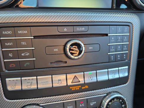 Used 2019 Mercedes-Benz SLC 300 image 30