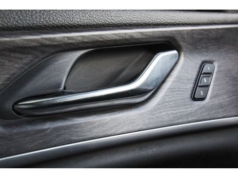 Used 2024 Jeep Grand Cherokee L Limited w/ Black Appearance Package RWD image 21