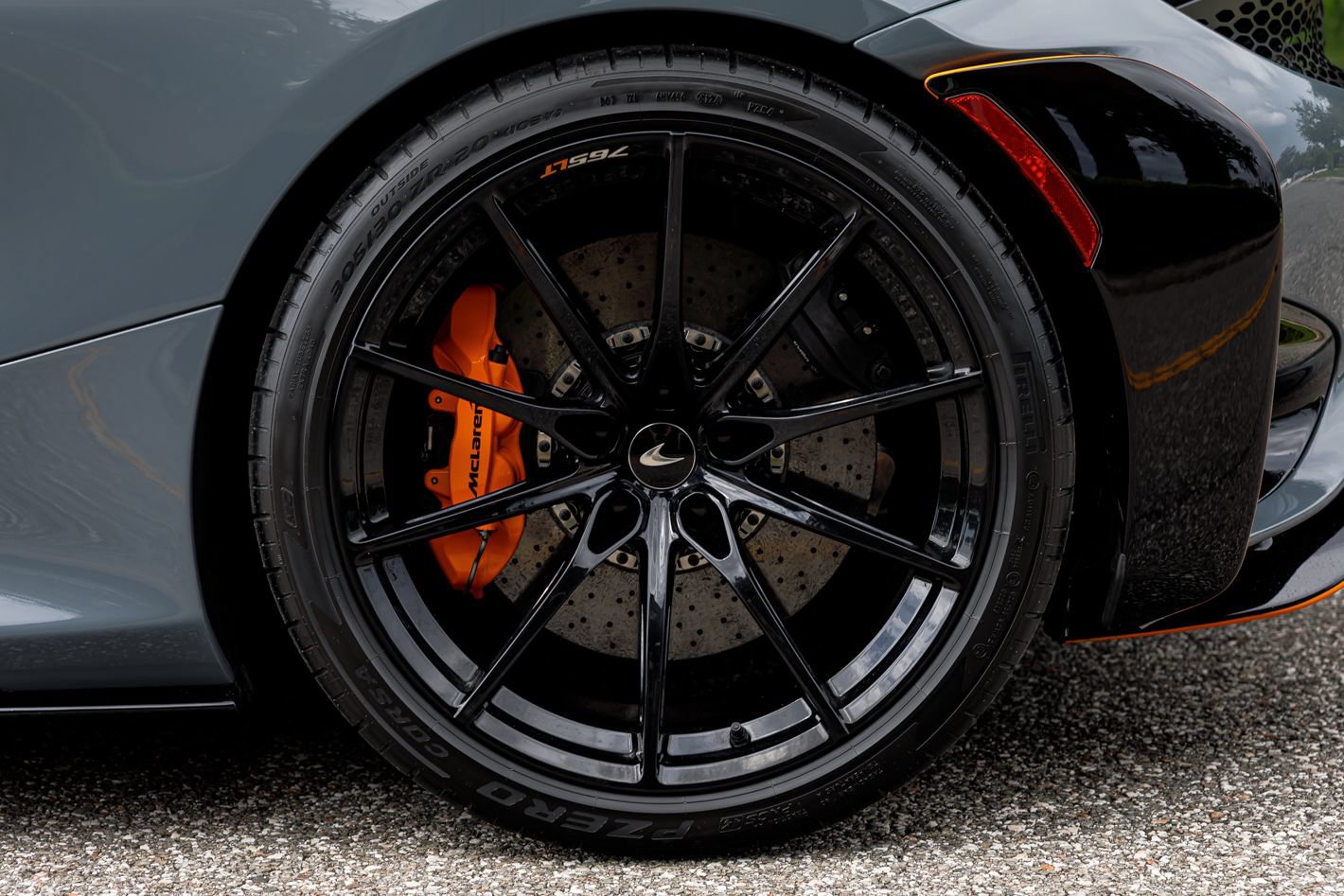 Used 2022 McLaren 765LT RWD image 37