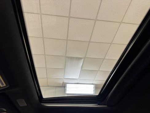 Used 2022 Lexus ES 300h F Sport image 44