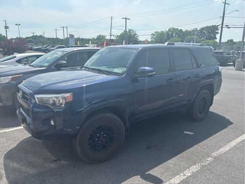 Used 2023 Toyota 4Runner SR5 Premium w/ Moonroof Package AWD/4WD image 1