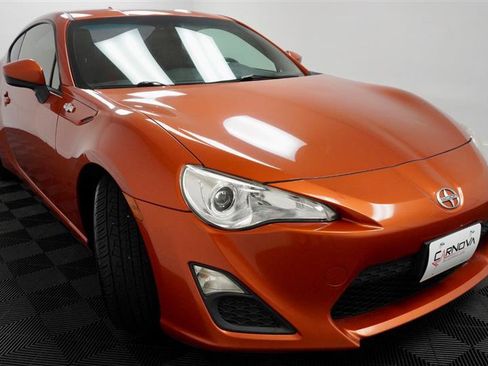 Used 2013 Scion FR-S image 9
