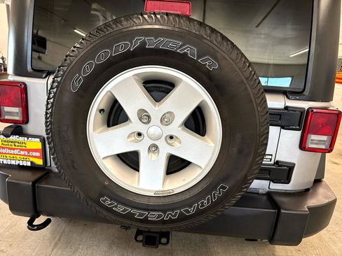 Used 2015 Jeep Wrangler Unlimited Sport w/ Quick Order Package 24S image 55