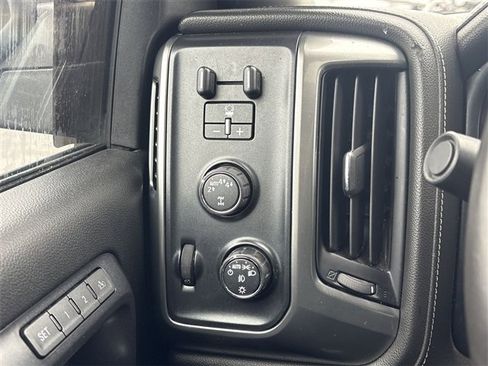 Certified 2018 Chevrolet Silverado 1500 LTZ Z71 w/ Midnight Edition image 17