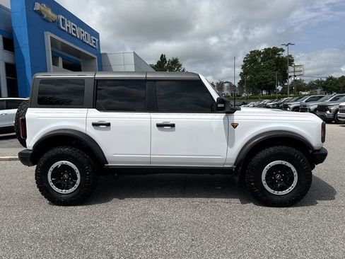 Used 2023 Ford Bronco Badlands AWD/4WD image 2