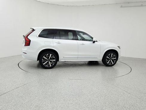 New 2026 Volvo XC90 B5 Core image 4