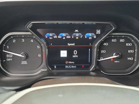 Used 2021 GMC Yukon Denali w/ Denali Premium Package AWD/4WD image 3