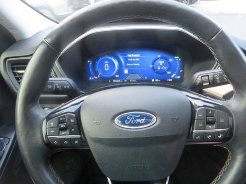 Used 2021 Ford Escape Titanium w/ Titanium Elite Package image 13