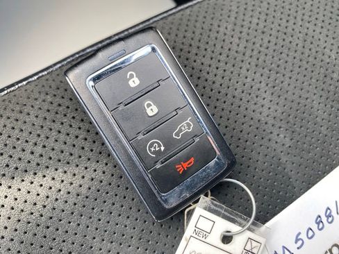 Used 2023 Jeep Grand Cherokee L Laredo AWD/4WD image 34