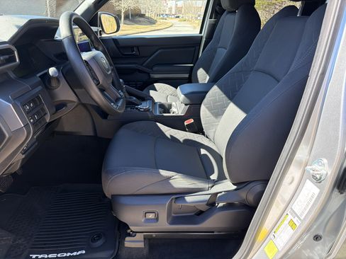 Used 2024 Toyota Tacoma SR5 image 9