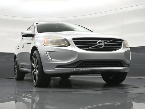 Used 2015 Volvo XC60 T6 Premier Plus AWD/4WD image 28