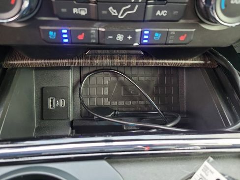 Certified 2020 Ford F250 Lariat w/ Lariat Ultimate Package image 28