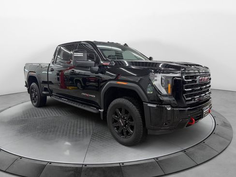 Used 2026 GMC Sierra 2500 AT4 w/ AT4 Premium Plus Package AWD/4WD image 4
