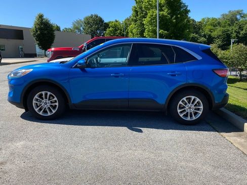 Used 2021 Ford Escape SE FWD image 4