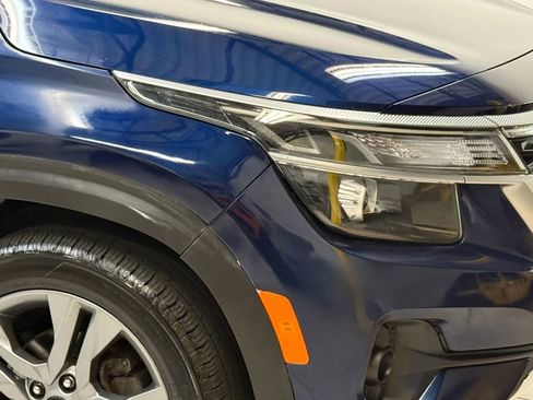 Used 2021 Kia Seltos S FWD image 6