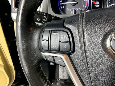 Used 2015 Toyota Highlander Limited Platinum AWD/4WD image 18