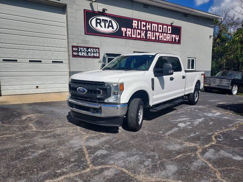 Used 2020 Ford F250 XL w/ Power Equipment Group AWD/4WD image 1