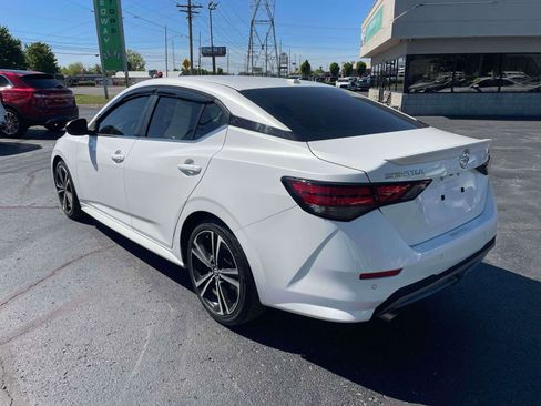 Used 2021 Nissan Sentra SR FWD image 3