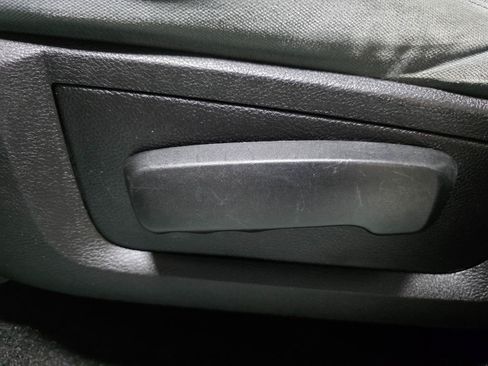 Used 2019 RAM 1500 Express w/ Express Value Package AWD/4WD image 17
