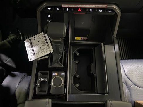 New 2026 Toyota Tundra Platinum AWD/4WD image 20