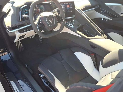 Used 2023 Chevrolet Corvette Stingray Premium Conv w/ Z51 Performance Package image 10