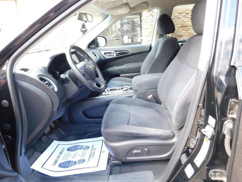 Used 2013 Nissan Pathfinder SV w/ Trailer Tow Pkg image 25