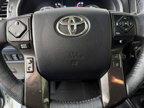 Used 2023 Toyota 4Runner TRD Off-Road Premium w/ Moonroof Package AWD/4WD image 16