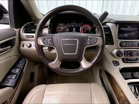 Used 2016 GMC Yukon Denali w/ Open Road Package AWD/4WD image 5