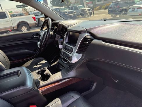 Used 2019 GMC Yukon XL SLT w/ HD Trailering Package RWD image 31